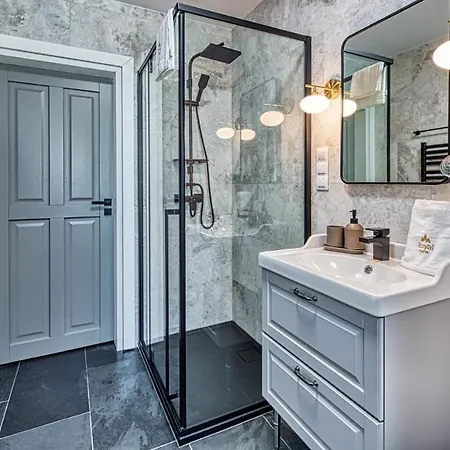 Apartmán Przy Starej Piekarni Vip By Royal Aparts Sklářská Poruba