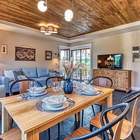 公寓 Przy Starej Piekarni Vip By Royal Aparts 斯克拉斯卡波伦巴